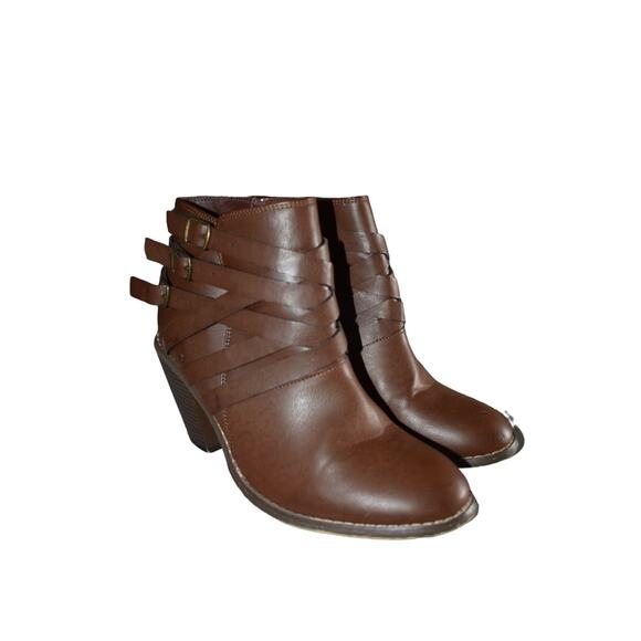 Journee Collection Cross Strap Brown Ankle Boot Size 11 - Picture 1 of 5